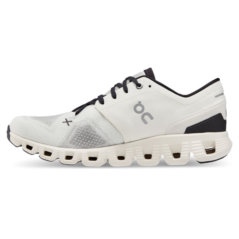 SOULIERS SPORT - CLOUD X 3 WHT - On