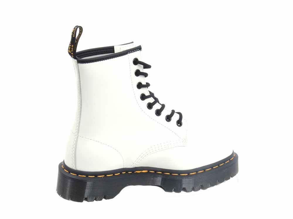 BOTTES