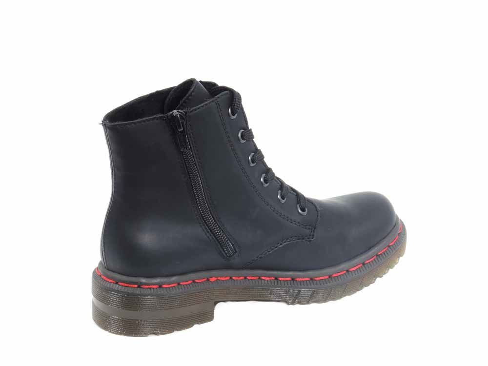 BOTTES