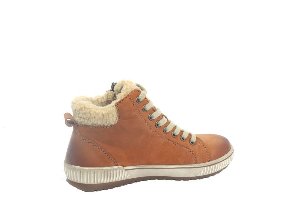 BOTTES INTERMEDIAIRE