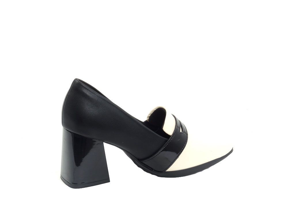 SOULIERS CHIC